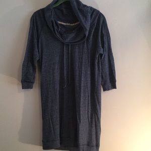 Alternative earth yogi top